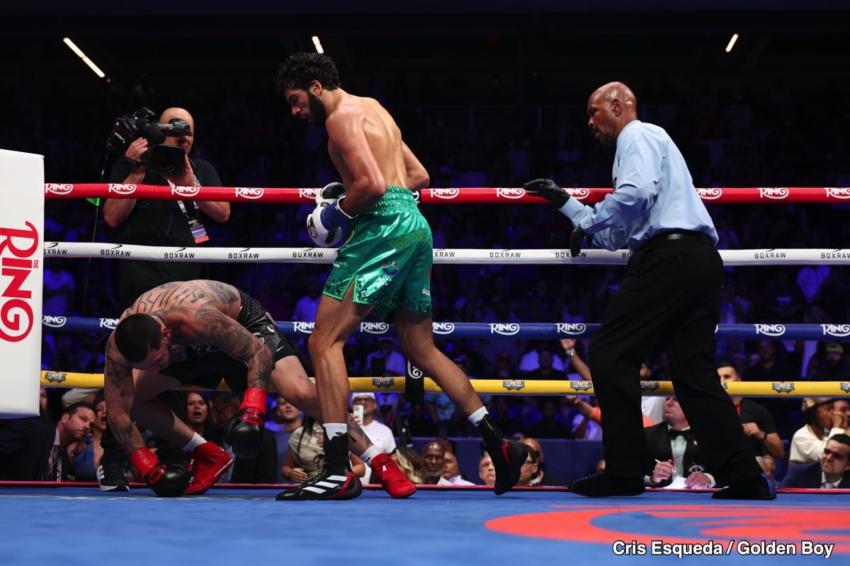 Image: Boxing Results: Hamzah Sheeraz delivers a crushing fifth-round knockout against Edgar Berlanga