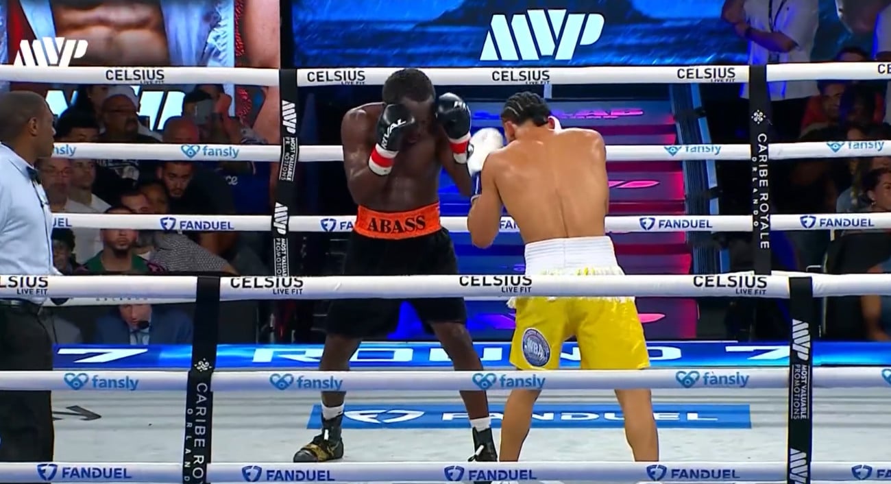 Image: Boxing Results: Yoenis Tellez Falls - Baraou's Twelfth-Round Barrage Secures WBA Interim Crown