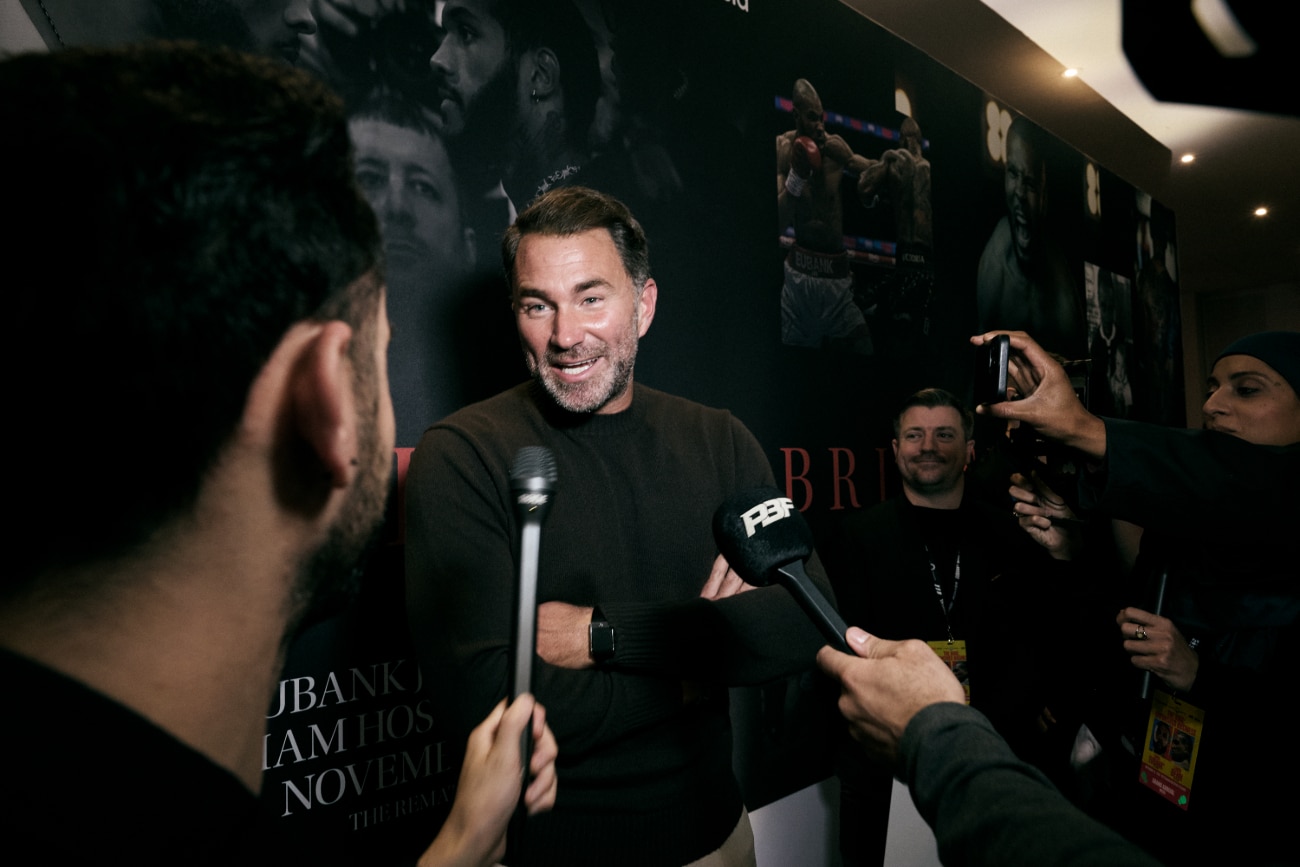 Image: Eubank Jr.’s Smooth Weigh-In Makes Hearn Joke About 157; Benn’s Shaky Appearance Raises Fears of Another Late-Round Mauling