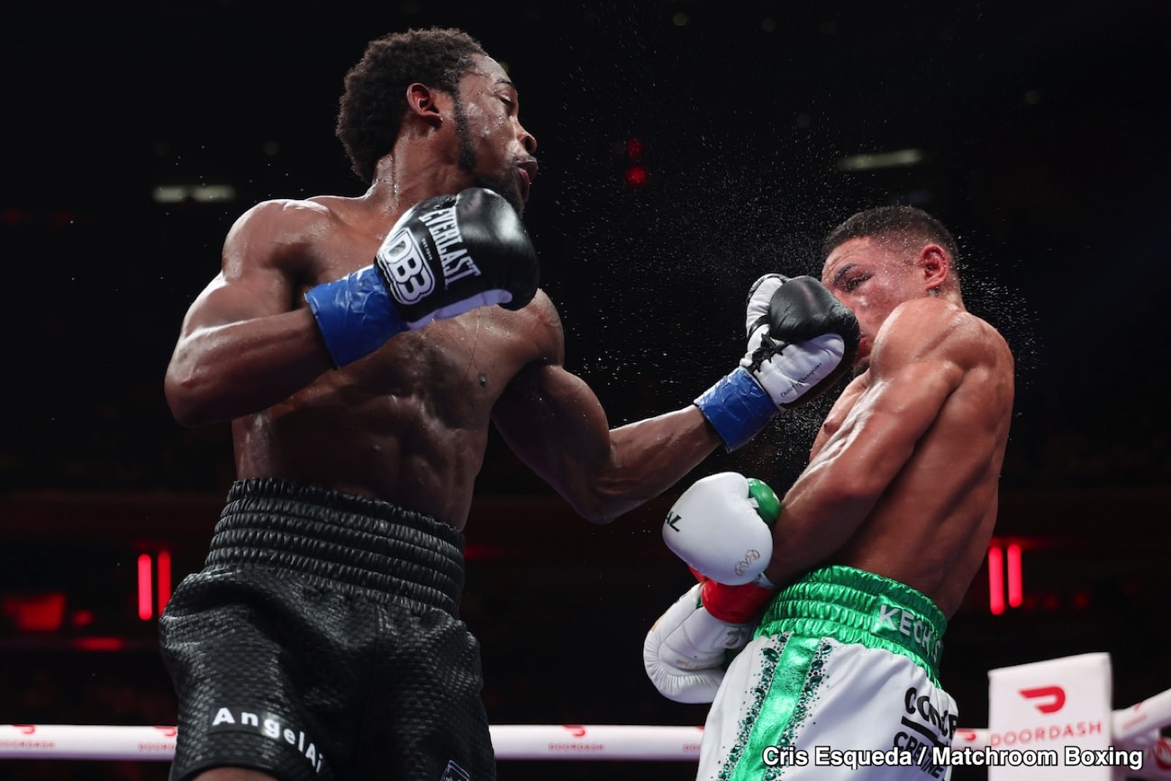 Image: Boxing Results: Keyshawn Davis stops Jamaine Ortiz with a late body shot