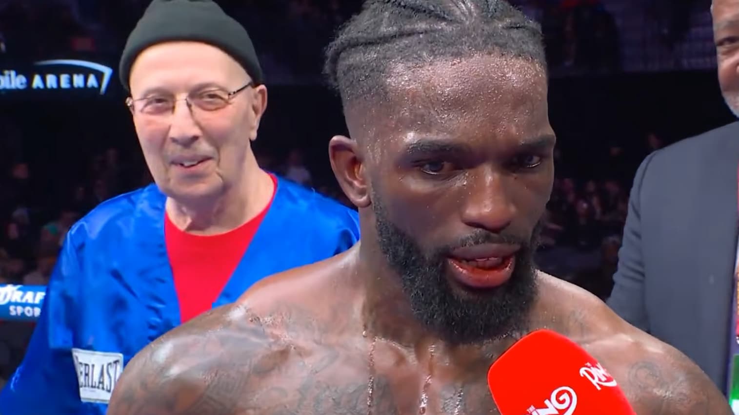 Image: Frank Martin Held To Draw After Chaotic 10th Round vs. Nahir Albright