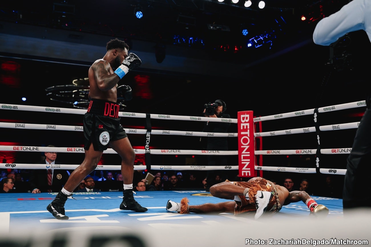 Image: Carlos Adames beats Austin Williams wide, keeps WBC title in Orlando