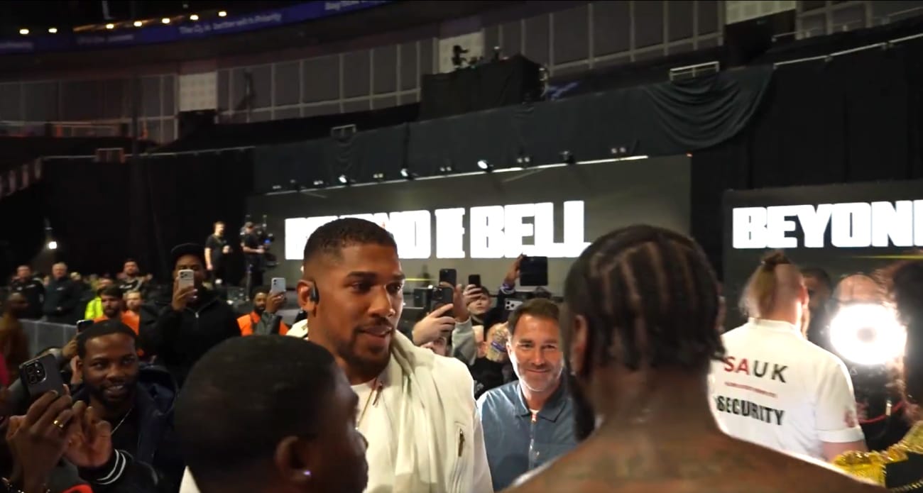 Image: Deontay Wilder Confronts Anthony Joshua After Chisora Win