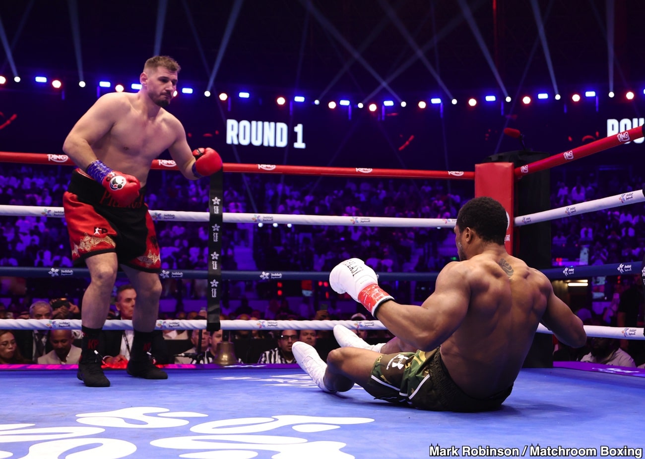 Paulie Malignaggi Wonders Why Kristian Prenga Stopped Throwing Punches Against Anthony Joshua