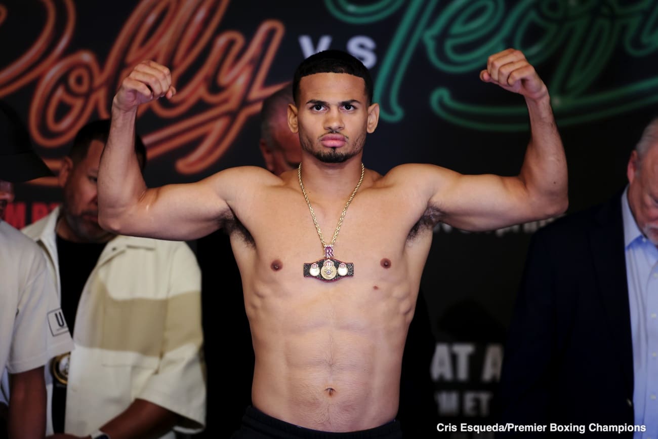 Image: WBA Welterweight Title Clash Rolly Romero vs Teofimo Lopez