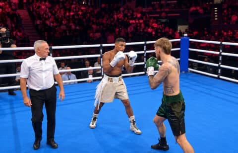 Image: Bilal Fawaz Stops Eithan James In Eight Rounds