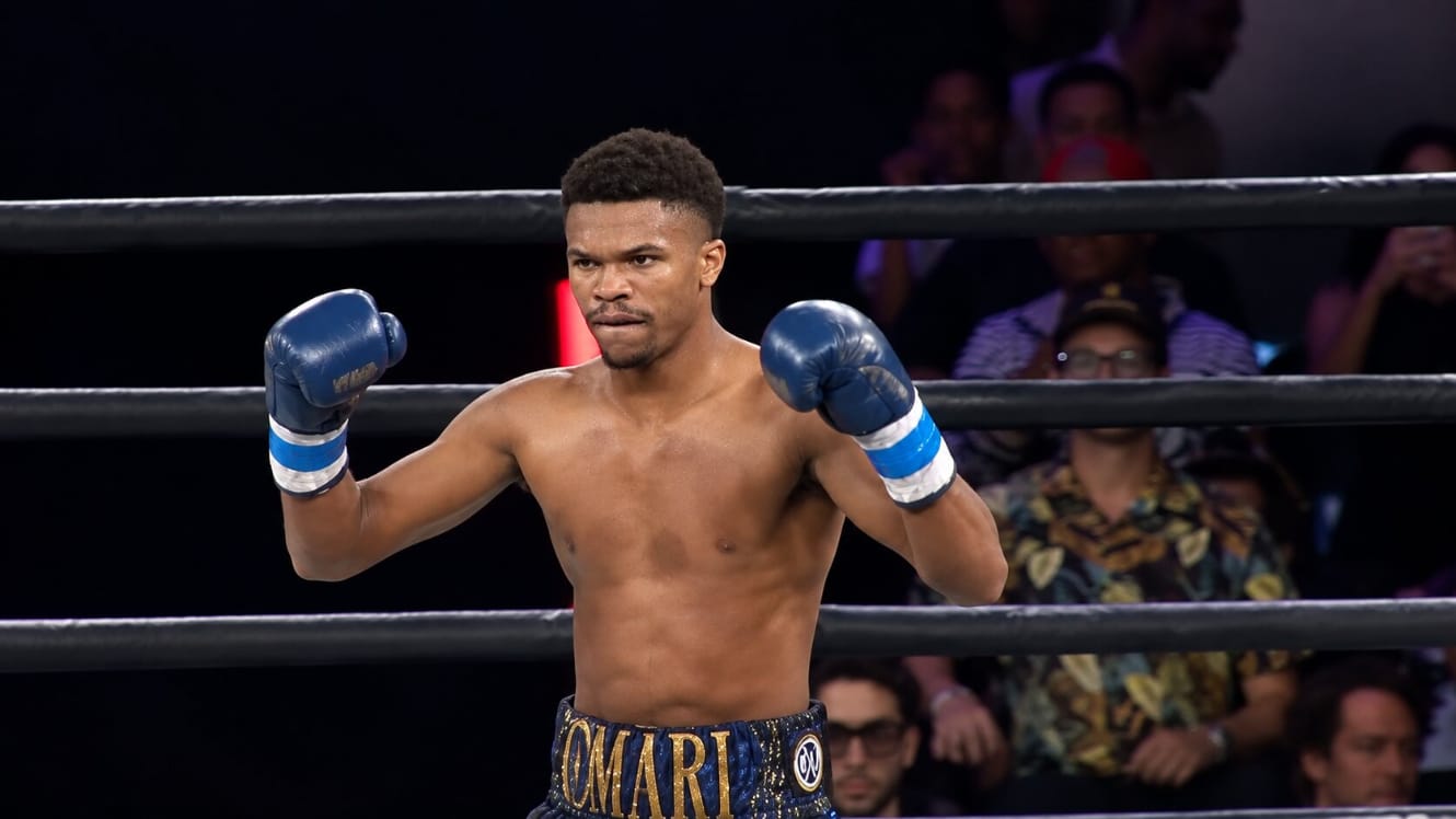 Omari Jones Stops Alan Sanchez In Two Rounds