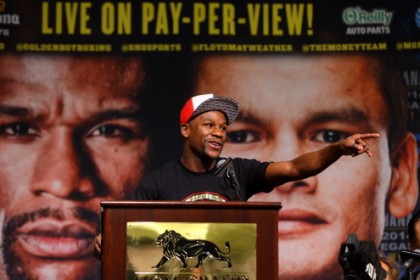 Floyd Mayweather Jr. Announces Fight Against Marcos Maidana