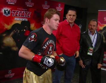 Image: Was Saul Alvarez rushed to the title?